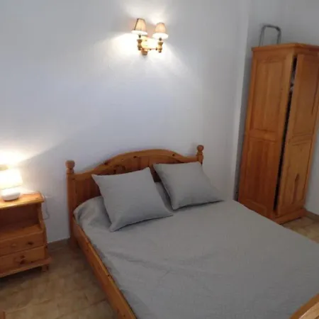 2 Pieces 6 Couchages, Terrasse, Parking Prive, Sud - Fr-1-326-458 * Marseillan (Herault)